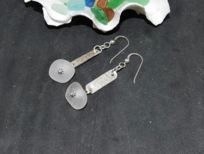 Dangle Earrings 